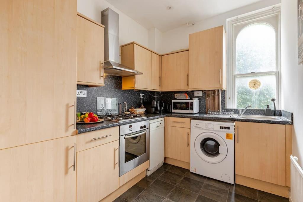 2 Bedroom Flat In St Johns Wood 伦敦 外观 照片
